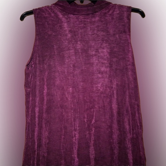 Tops - Women top..NWOT